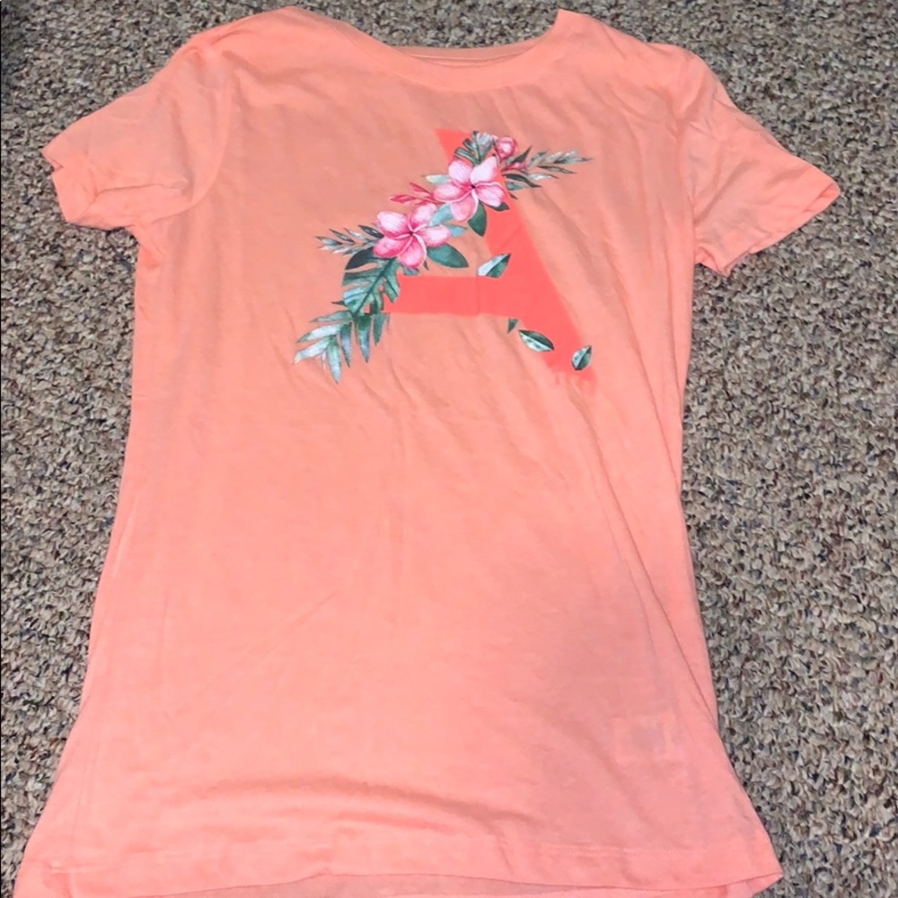 Short sleeve shirt